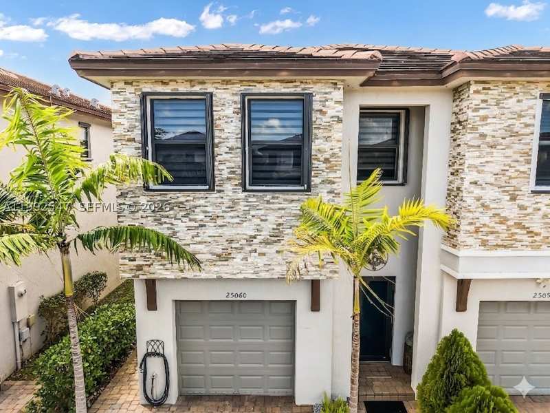 4 bedroom Townhouse at 25060 SW 108th Ave, S Allapattah Gardens, Homestead — photo 1