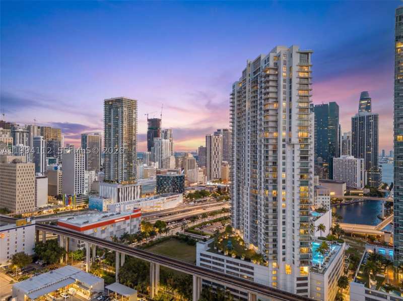 1 bedroom Condominium at 90 SW 3rd St 1105, Ivy Condo, Miami — photo 1
