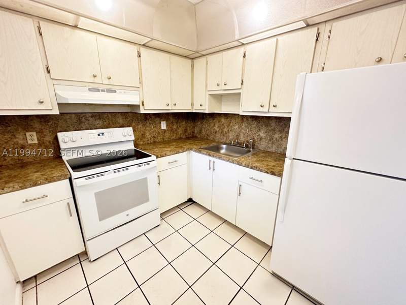 1 bedroom Condominium at 15600 NW 7th Ave 606, Parkway Towers Bldg 1, Miami — photo 3