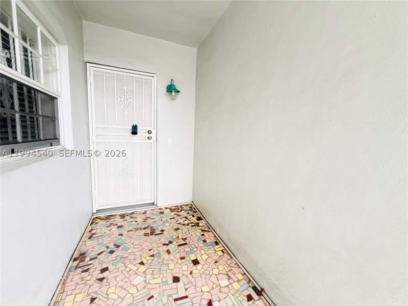 1 bedroom Condominium at 555 SW 16th Ave 11, Los Jardines Condo, Miami — photo 2