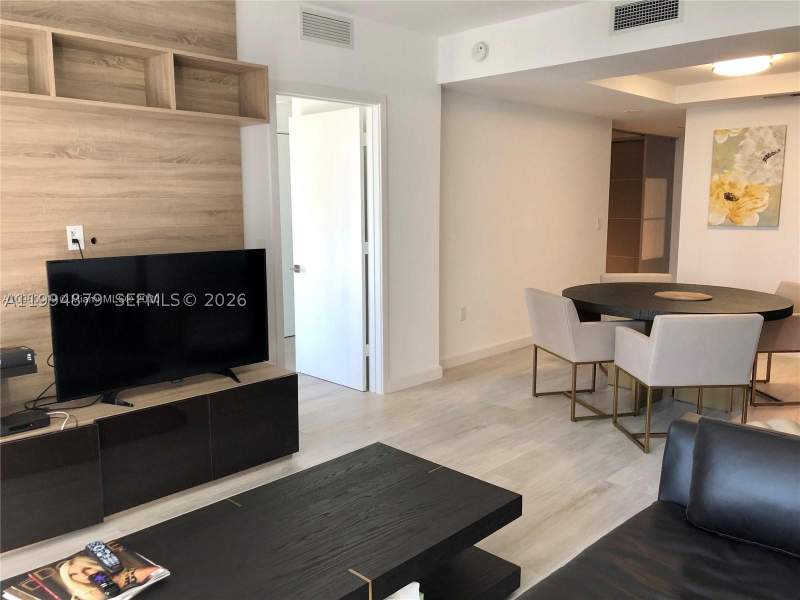 1 bedroom Condominium at 45 SW 9th St 2004, Brickell Heights East Con, Miami — photo 5