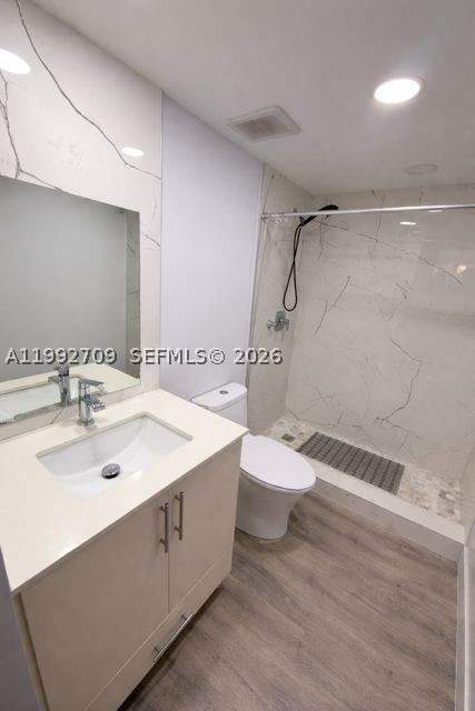 1555 W 44th Pl 247, Hialeah FL - photo 8 of 11