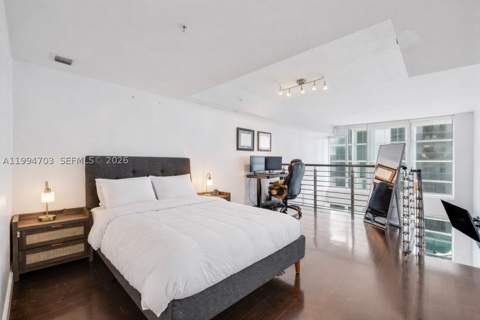 41 SE 5th St 1306, Miami FL - photo 12 of 35