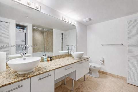 41 SE 5th St 1306, Miami FL - photo 14 of 35