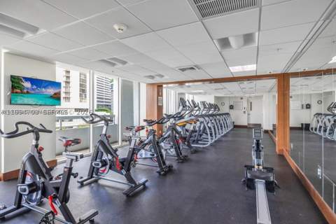 41 SE 5th St 1306, Miami FL - photo 23 of 35