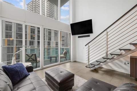 41 SE 5th St 1306, Miami FL - photo 8 of 35
