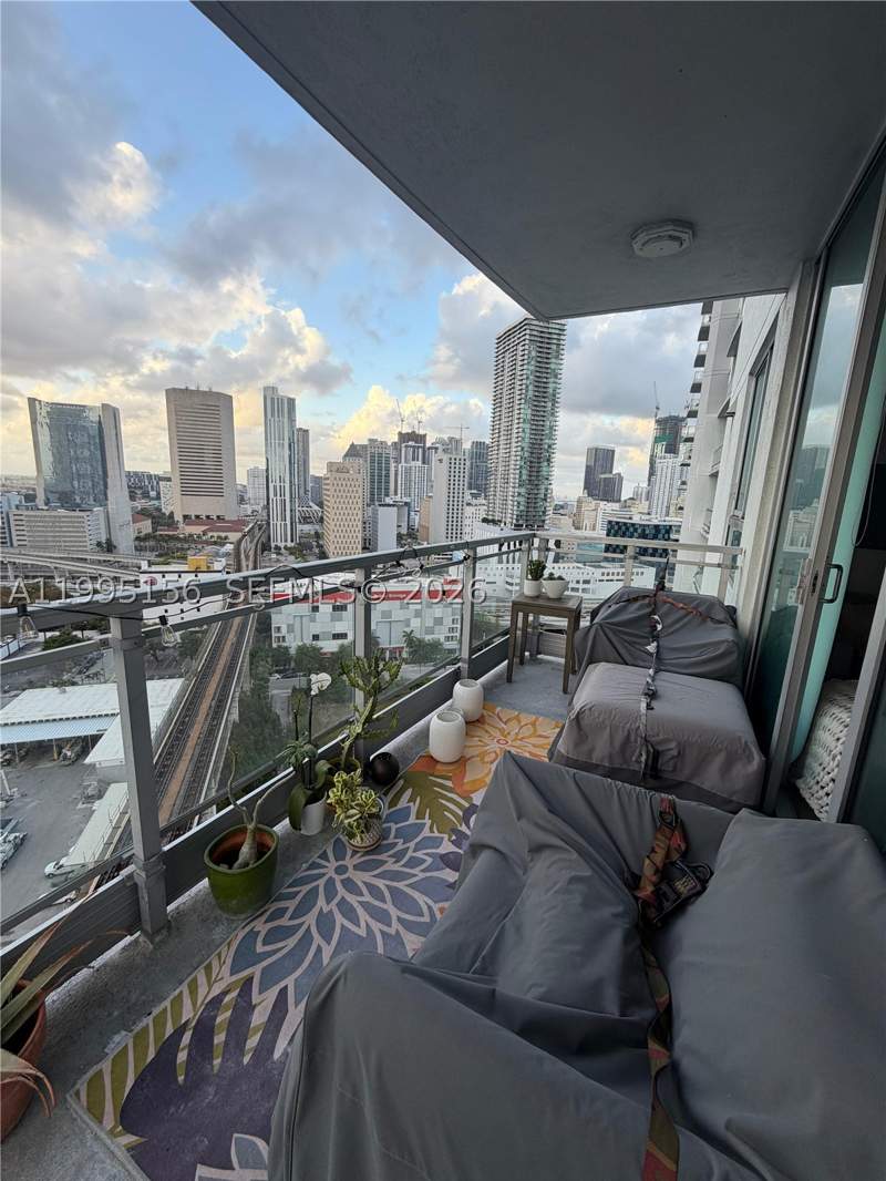 1 bedroom Condominium at 90 SW 3rd Street 2112, The Ivy Condo, Miami — photo 4