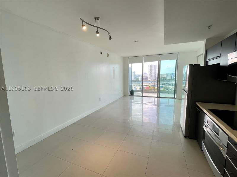 1 bedroom Condominium at 90 SW 3rd Street 1809, The Ivy Condo, Miami — photo 3