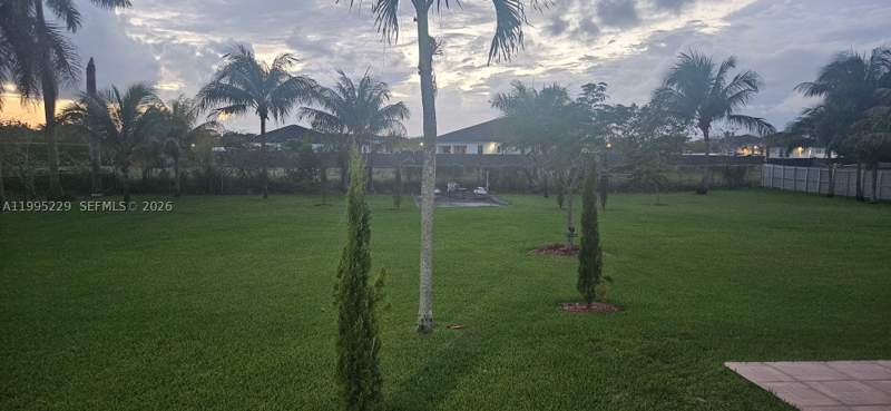 4 bedroom SingleFamilyResidence at 28104 SW 168th Ct, The Redlands Sec 2, Homestead — photo 3