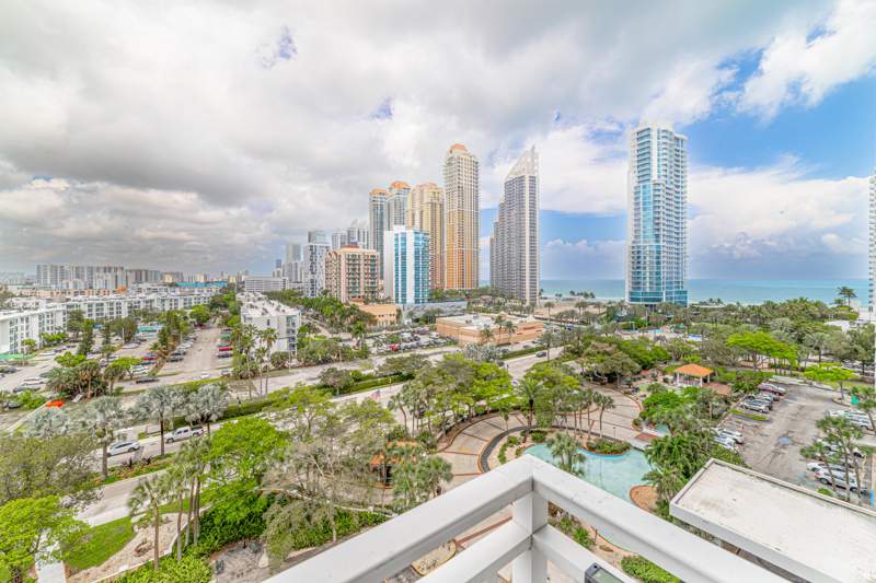 2 bedroom Condominium at 210 174th Street 1110, Winston Towers 600 Condo, Sunny Isles Beach — photo 5