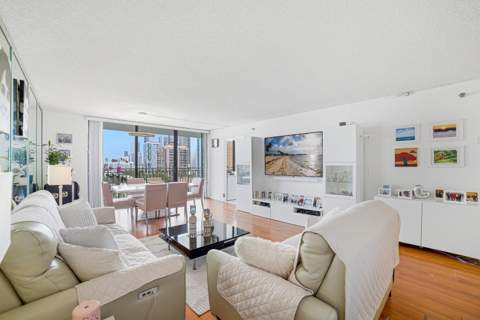 210 174th Street 1110, Sunny Isles Beach FL - photo 8 of 39