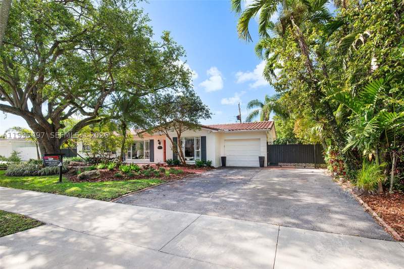 4 bedroom SingleFamilyResidence at 9370 SW 82nd St, Cypress Cove Estates Sec, Miami — photo 3