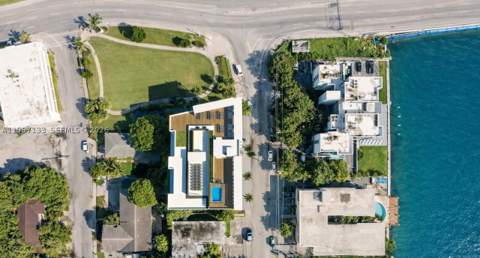 7860 NE Bayshore Ct 2D, Miami FL - photo 8 of 9