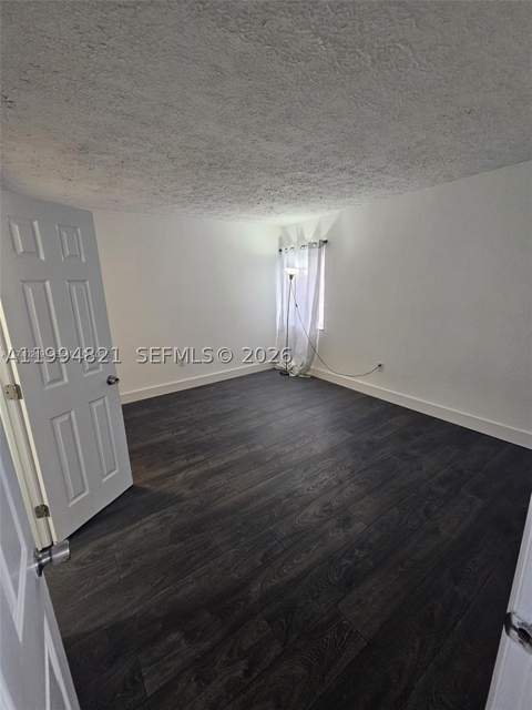 6055 W 19th 209, Hialeah FL - photo 6 of 12
