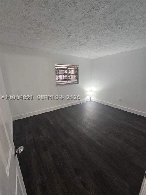 6055 W 19th 209, Hialeah FL - photo 9 of 12