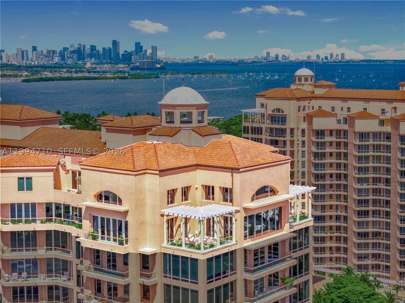 5 bedroom Condominium at 60 Edgewater Dr Ts-A, The Gables Condo, Coral Gables — photo 2