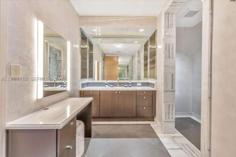 60 Edgewater Dr Ts-A, Coral Gables FL - photo 22 of 36