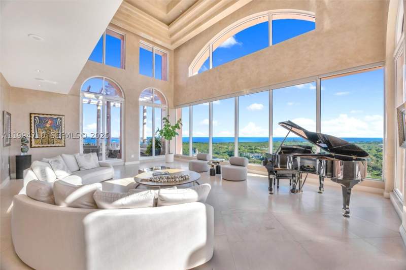 5 bedroom Condominium at 60 Edgewater Dr Ts-A, The Gables Condo, Coral Gables — photo 3