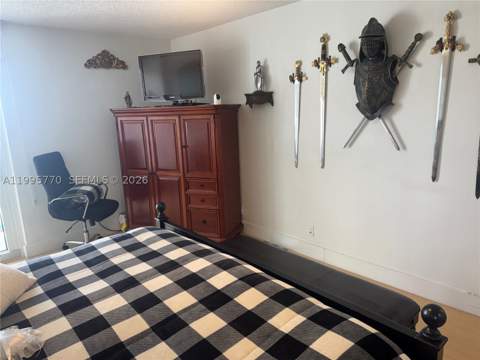 100 Bayview Dr 725, Sunny Isles Beach FL - photo 10 of 28