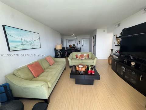 100 Bayview Dr 725, Sunny Isles Beach FL - photo 20 of 28