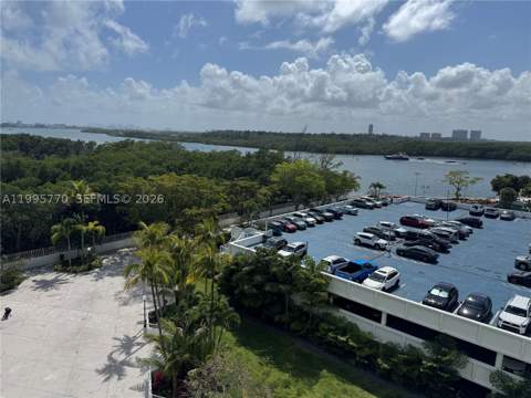 100 Bayview Dr 725, Sunny Isles Beach FL - photo 6 of 28