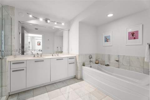 1060 Brickell Ave 2117, Miami FL - photo 9 of 20
