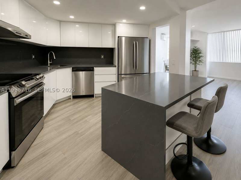 1 bedroom Condominium at 2750 NE 183rd St 2407, Commodore Plaza Condo, Aventura — photo 1