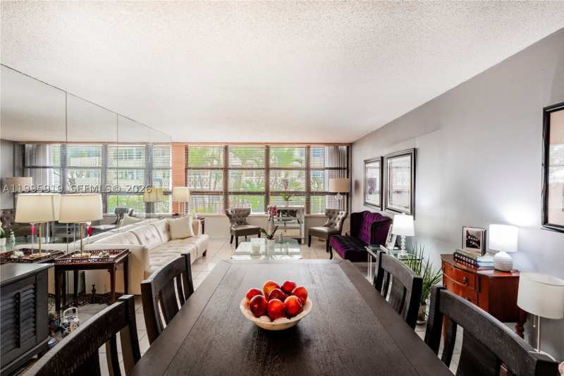 2 bedroom Condominium at 1440 Brickell Bay Dr 203, Brickell Shores Condo, Miami — photo 1