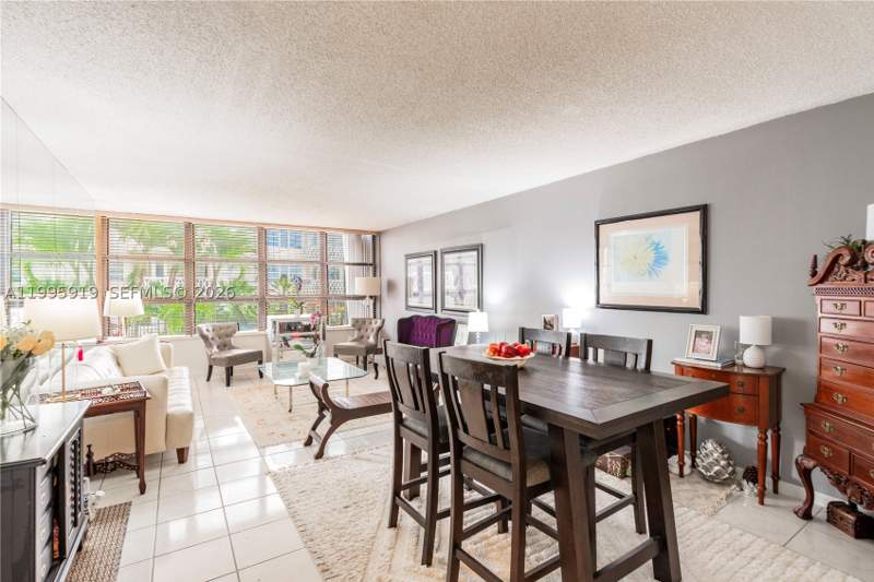 2 bedroom Condominium at 1440 Brickell Bay Dr 203, Brickell Shores Condo, Miami — photo 4