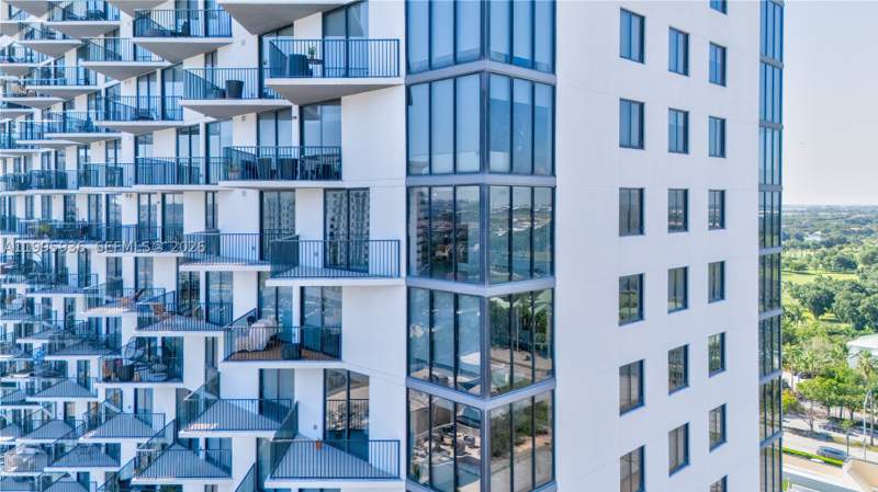 2 bedroom Condominium at 5300 NW 85th St 1511, 5300 Paseo Condo, Doral — photo 3