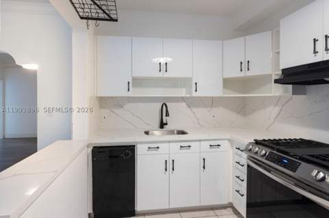 1610 Pennsylvania Ave 1, Miami Beach FL - photo 7 of 11