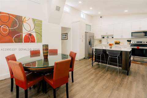920 NW 84th St, Miami FL - photo 11 of 19