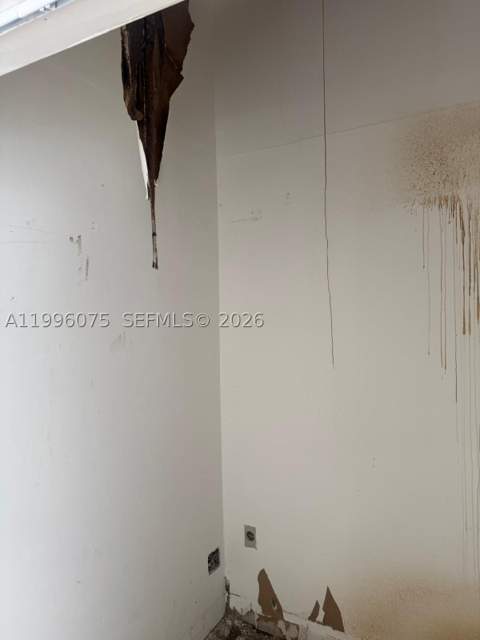 290 NW 125th Ave, Miami FL - photo 12 of 28