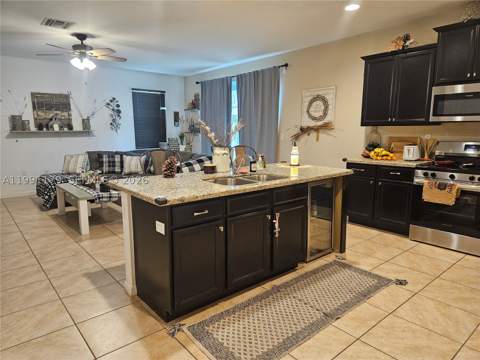 4117 NE 21st St, Homestead FL - photo 12 of 26