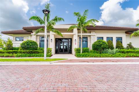 817 NE 211th St, Miami FL - photo 16 of 21