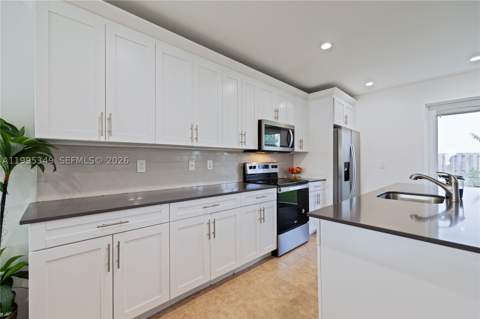17970 SW 105th Ave, Miami FL - photo 7 of 25