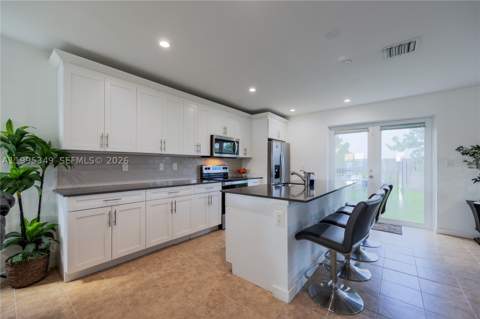 17970 SW 105th Ave, Miami FL - photo 9 of 25