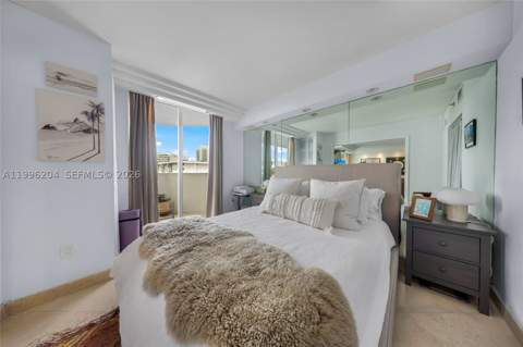 1621 Bay Rd 802, Miami Beach FL - photo 19 of 42
