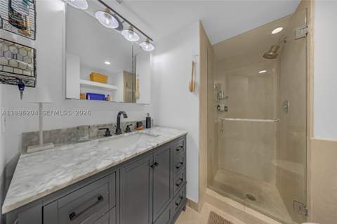 1621 Bay Rd 802, Miami Beach FL - photo 22 of 42