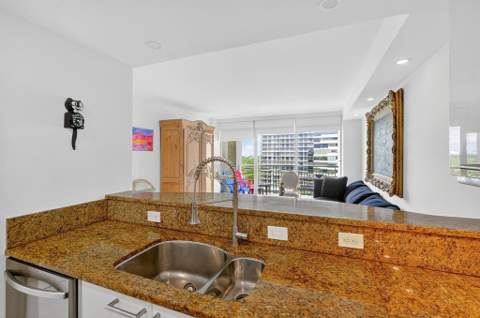 3350 SW 27th Avenue 1207, Coconut Grove FL - photo 10 of 45
