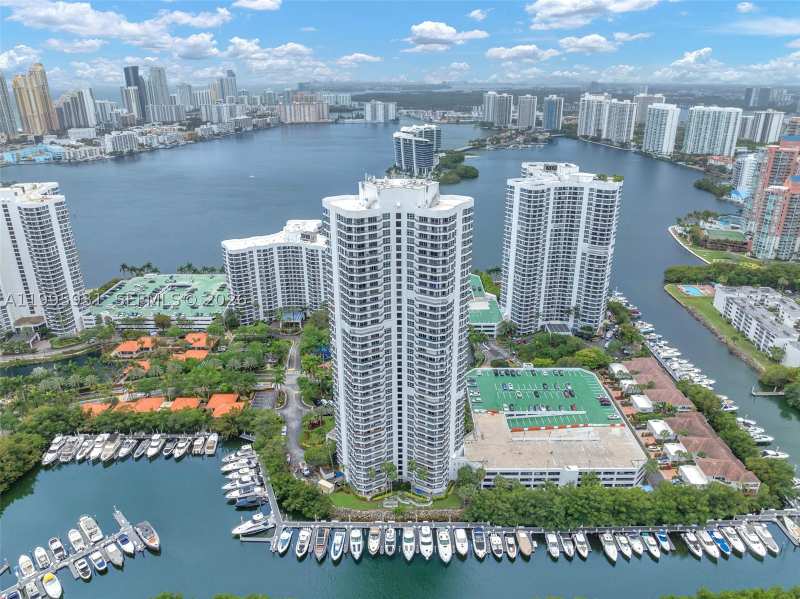 3 bedroom Condominium at 3500 Mystic Pointe Dr 3001, Mystic Pointe Tower 400 C, Aventura — photo 1