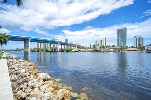 3500 Mystic Pointe Dr 3001, Aventura FL - photo 10 of 42
