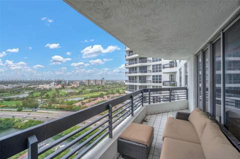 3500 Mystic Pointe Dr 3001, Aventura FL - photo 18 of 42