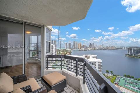 3500 Mystic Pointe Dr 3001, Aventura FL - photo 19 of 42