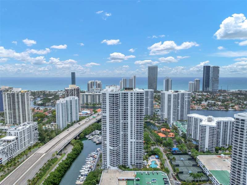 3 bedroom Condominium at 3500 Mystic Pointe Dr 3001, Mystic Pointe Tower 400 C, Aventura — photo 2