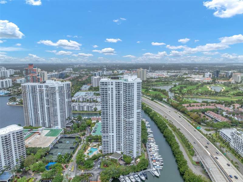 3 bedroom Condominium at 3500 Mystic Pointe Dr 3001, Mystic Pointe Tower 400 C, Aventura — photo 4