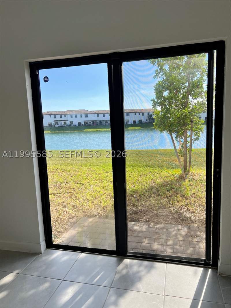 3 bedroom Townhouse at 10030 SW 228th Ter, Enclave South Phase 2, Miami — photo 4