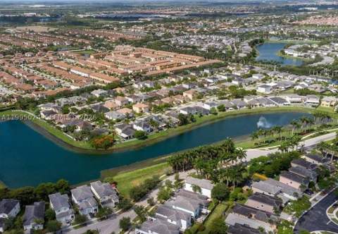 385 NE 36th Ave Rd, Homestead FL - photo 10 of 10