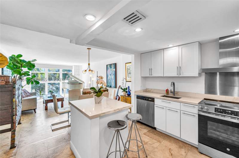 1 bedroom Condominium at 1228 West Ave 209, Bayview Terr Condo, Miami Beach — photo 3