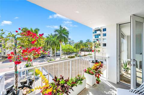 1228 West Ave 209, Miami Beach FL - photo 6 of 56